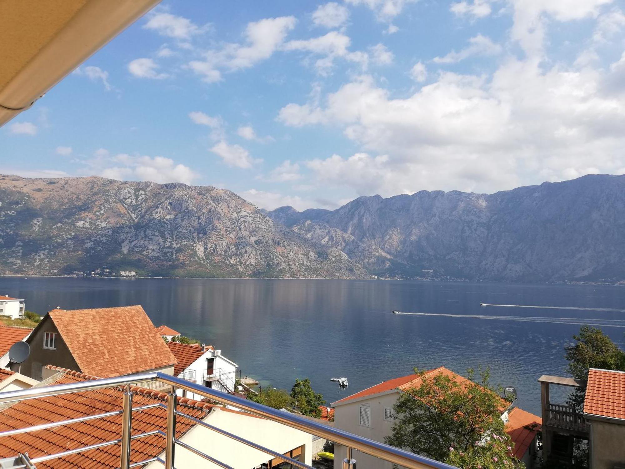 Ruza Apartments Kotor Exterior photo