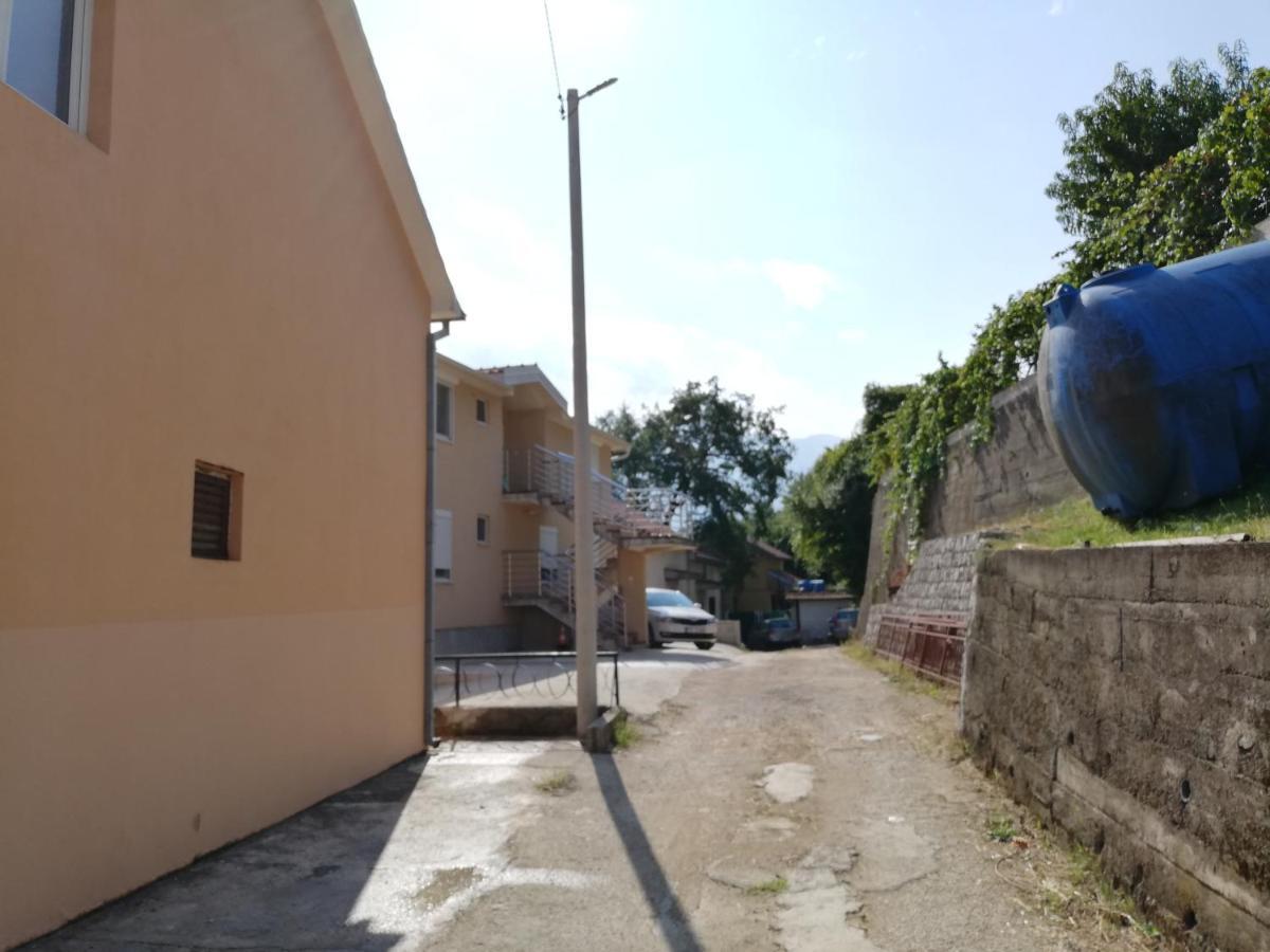 Ruza Apartments Kotor Exterior photo